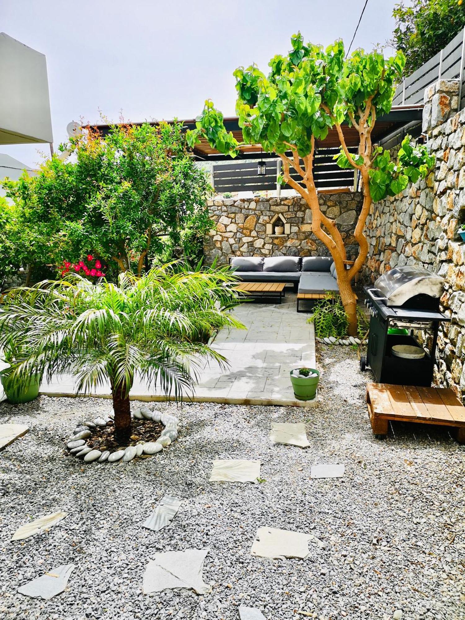 Spacious Maistrali Villa, Private Pool & Garden Rodhákinon Dış mekan fotoğraf