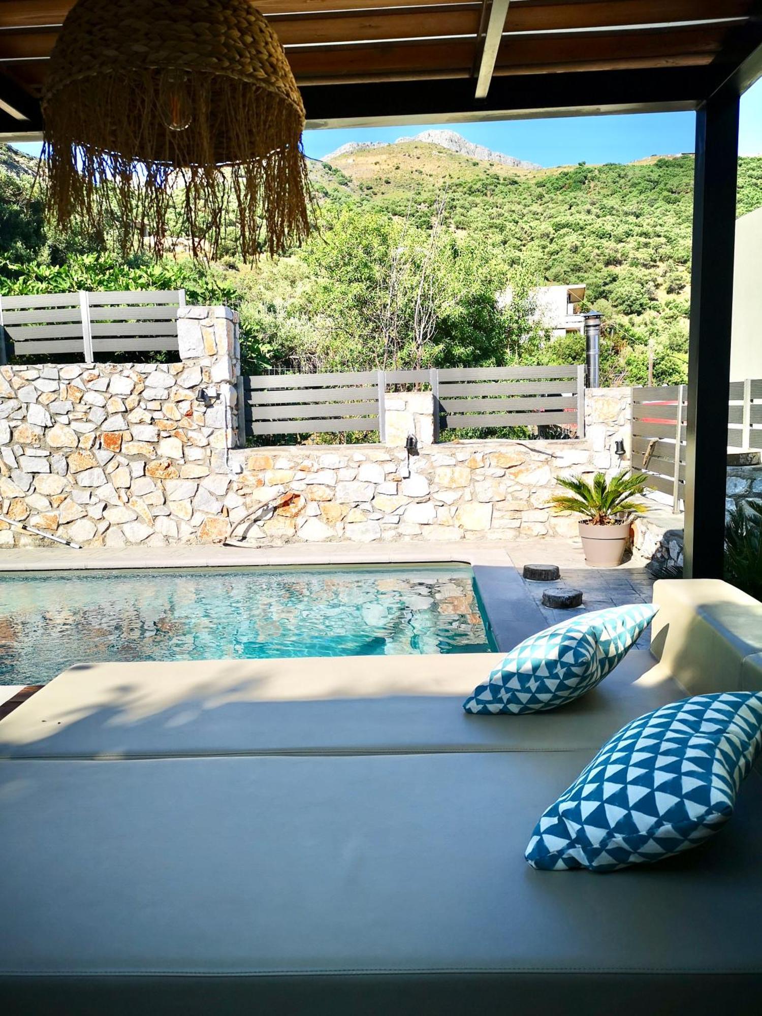 Spacious Maistrali Villa, Private Pool & Garden Rodhákinon Dış mekan fotoğraf